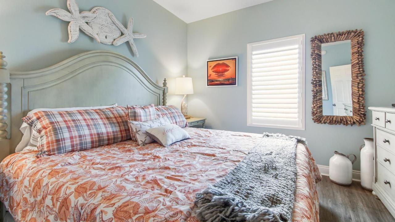 Sugar Sands At Laketown Wharf #1208 By Nautical Properties Vacation Panama City Beach