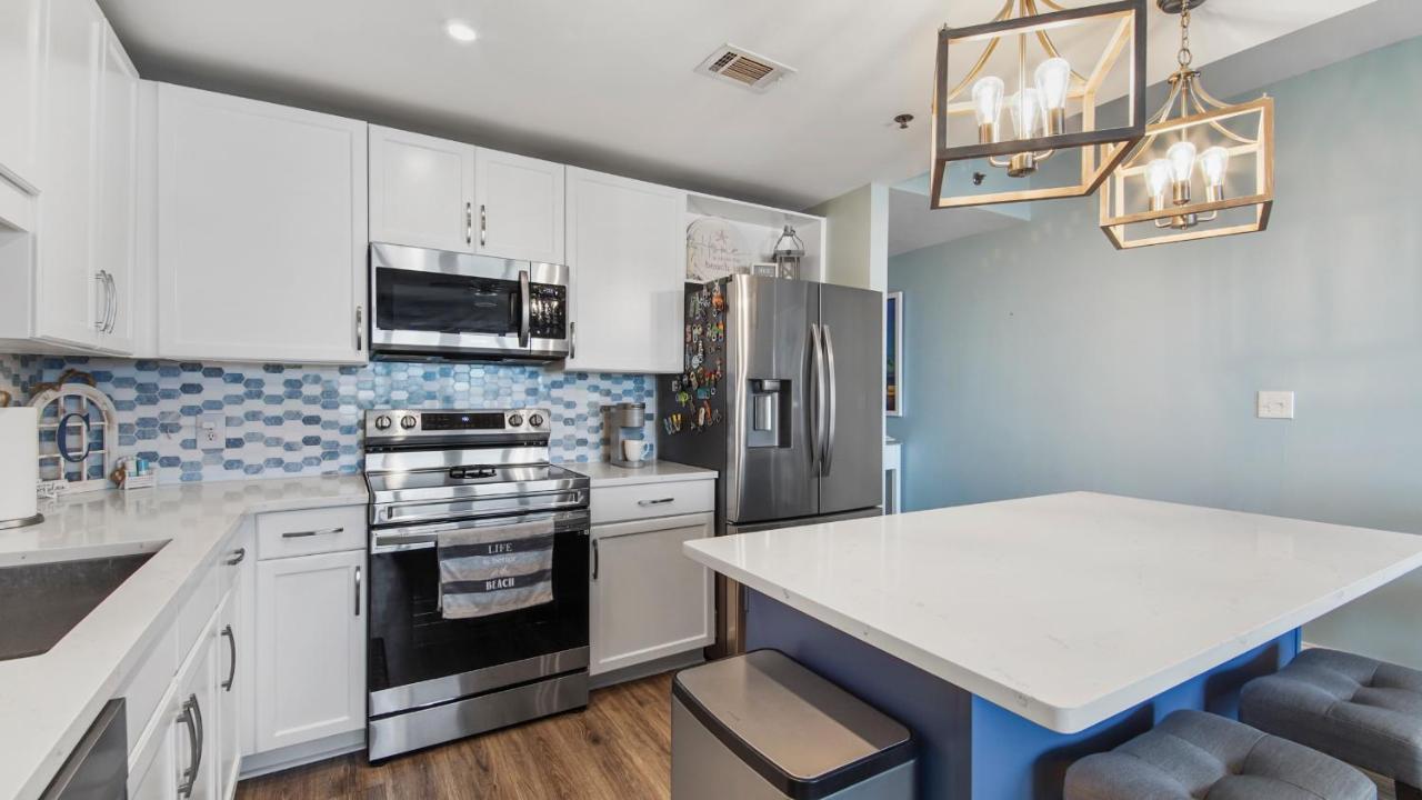Sugar Sands At Laketown Wharf #1208 By Nautical Properties Vacation Panama City Beach